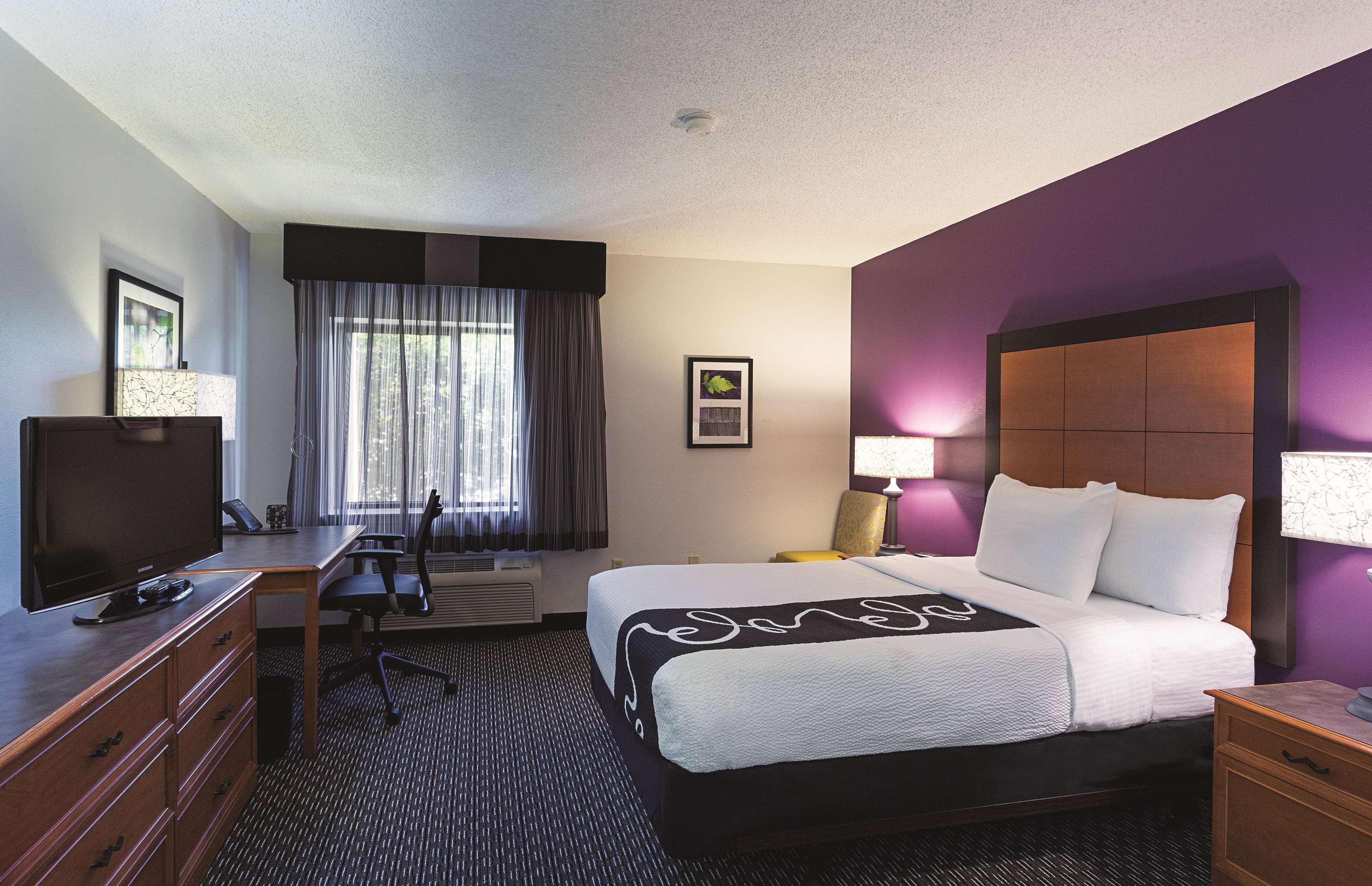 La Quinta By Wyndham Baton Rouge Siegen Lane Hotel Exterior photo
