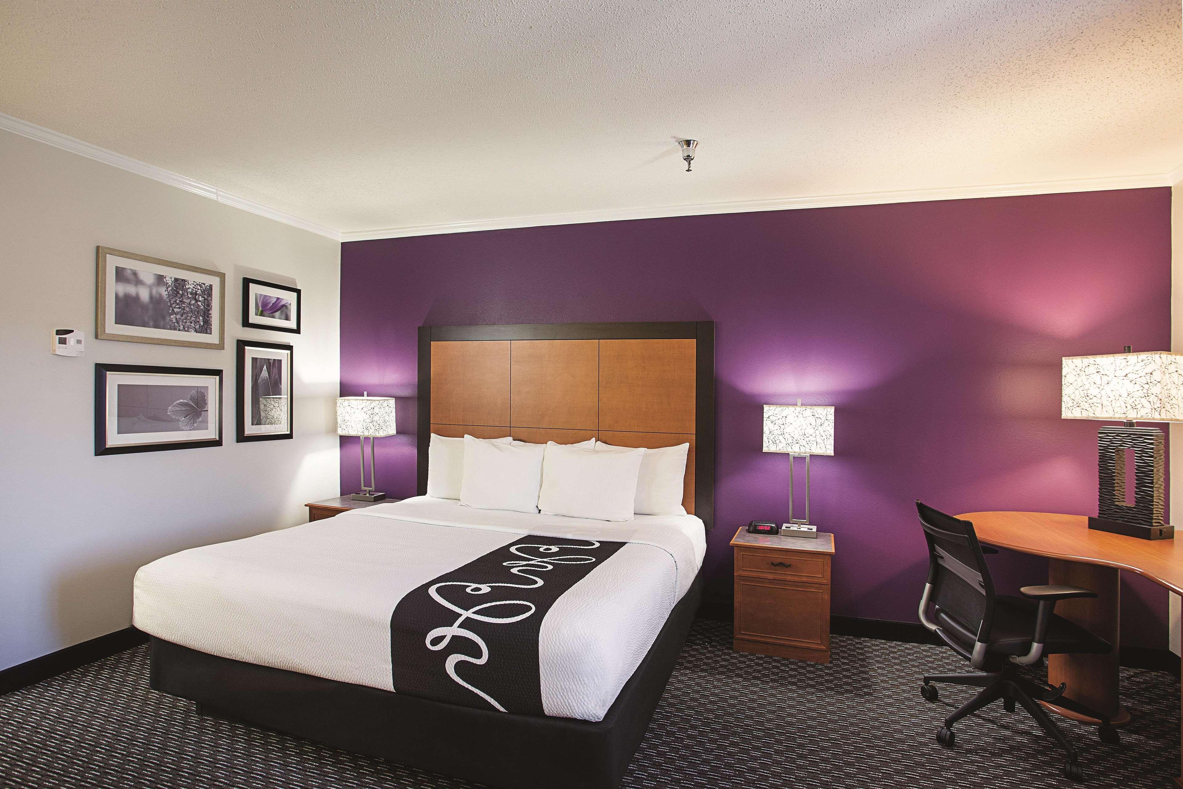 La Quinta By Wyndham Baton Rouge Siegen Lane Hotel Exterior photo