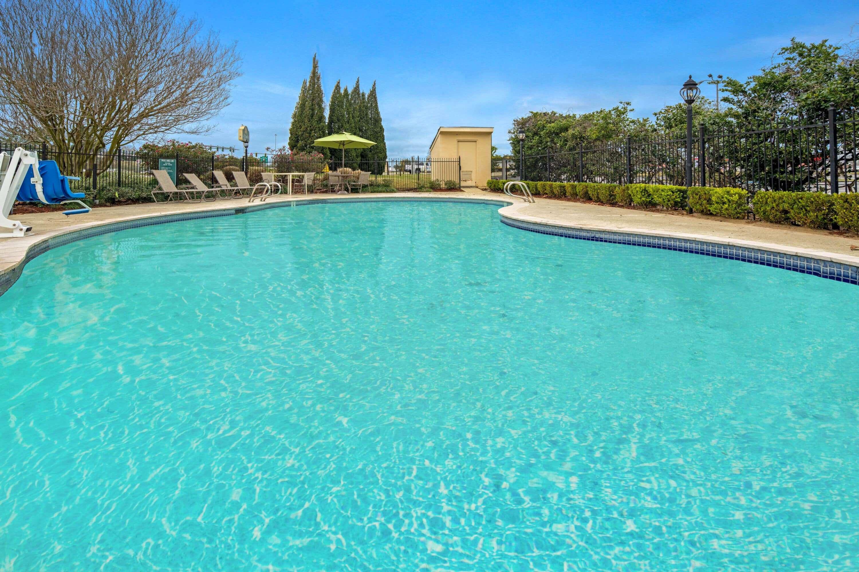 La Quinta By Wyndham Baton Rouge Siegen Lane Hotel Exterior photo