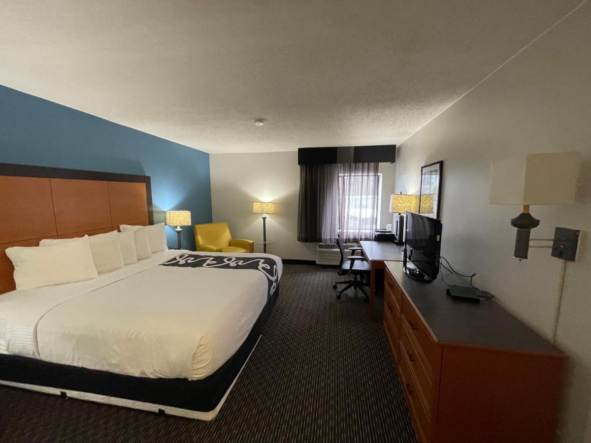 La Quinta By Wyndham Baton Rouge Siegen Lane Hotel Exterior photo
