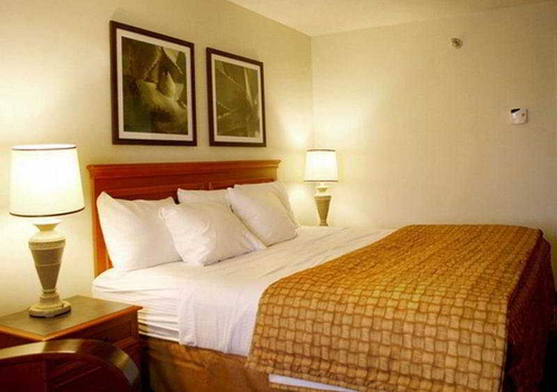 La Quinta By Wyndham Baton Rouge Siegen Lane Hotel Exterior photo