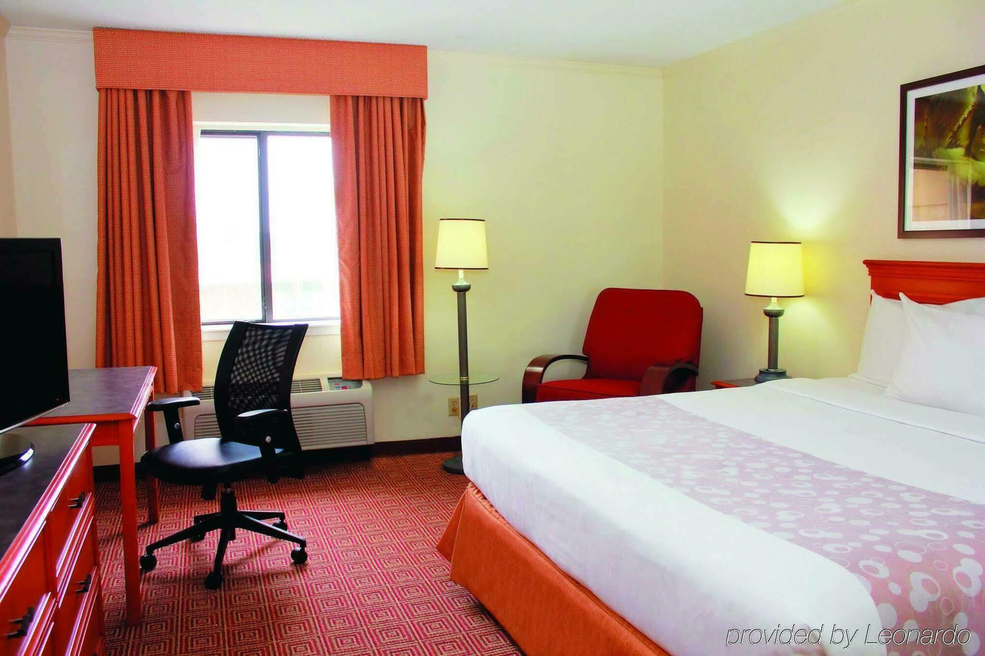 La Quinta By Wyndham Baton Rouge Siegen Lane Hotel Exterior photo